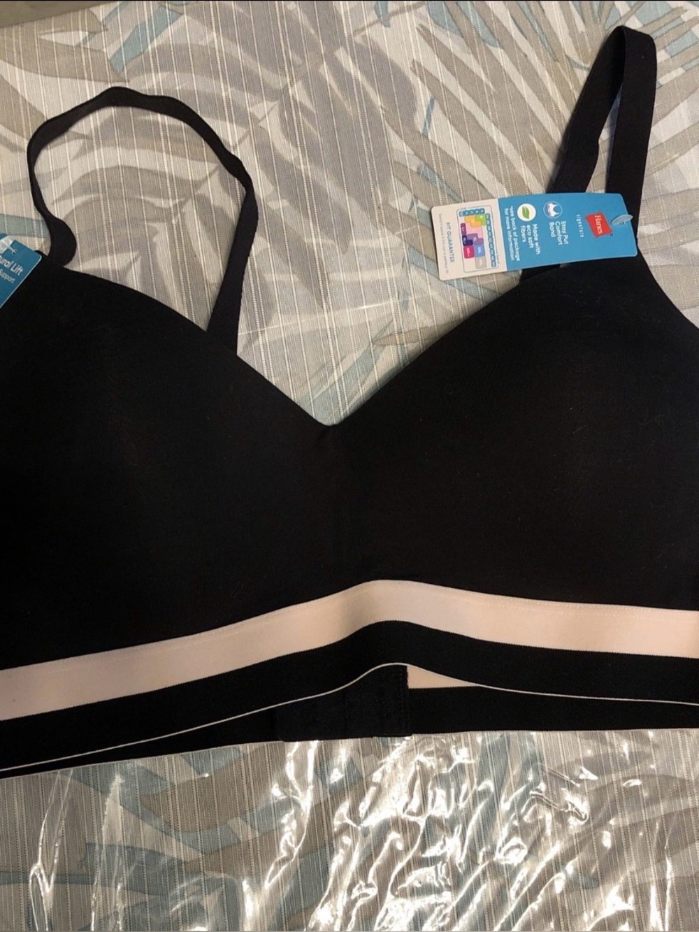 Hanes Natural Lift Bra Black - Womens XL, NWT